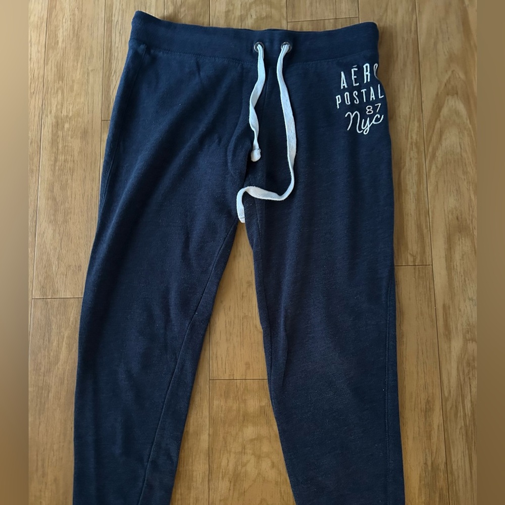 Aeropostale sweatpants size medium